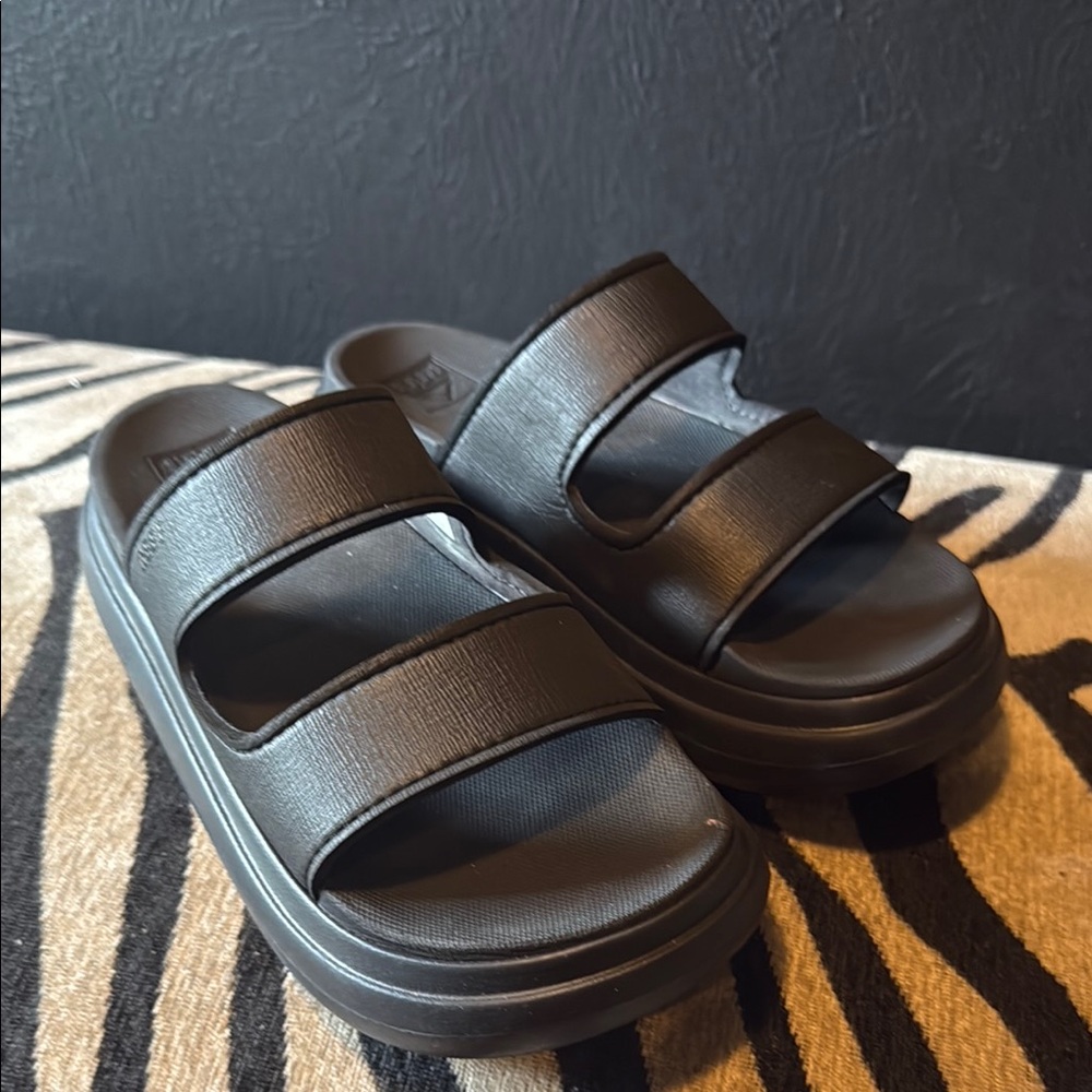 Reef platform sandals